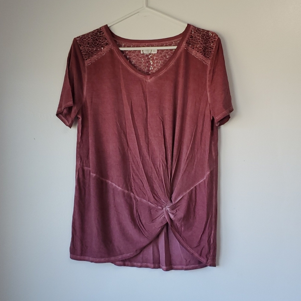 Short sleeve top